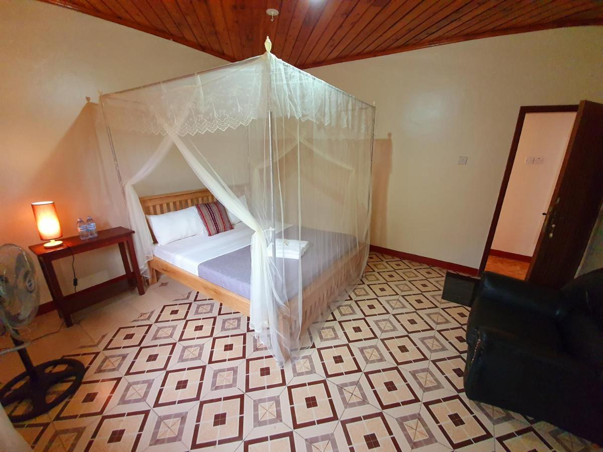 Annas Bed And Breakfast عنتيبي المظهر الخارجي الصورة
